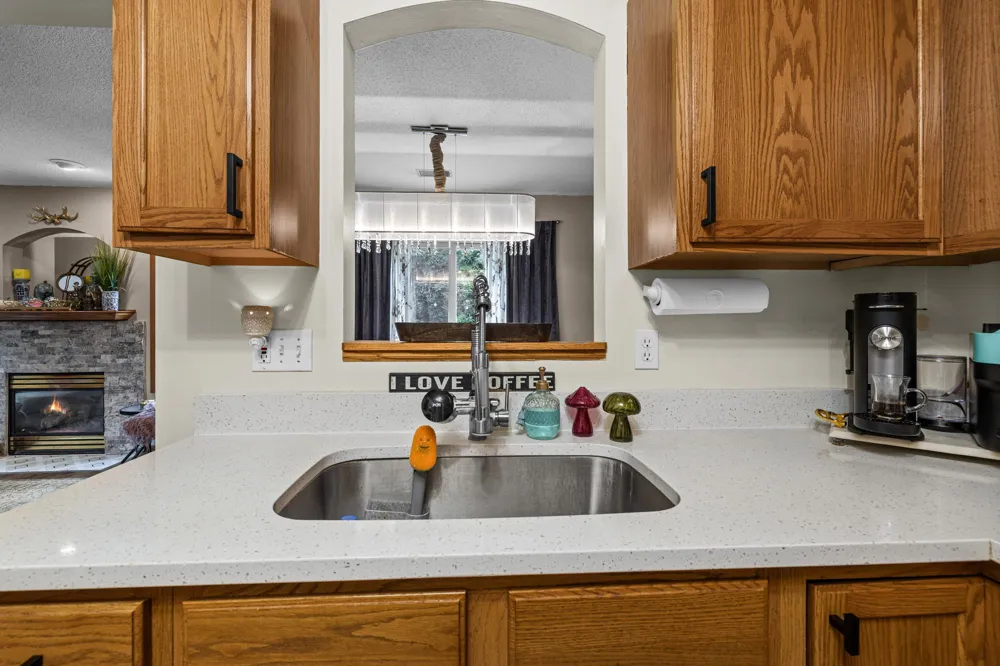 9220 Merrimac Lane Maple Grove, MN 55311