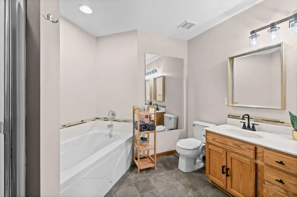 9220 Merrimac Lane Maple Grove, MN 55311