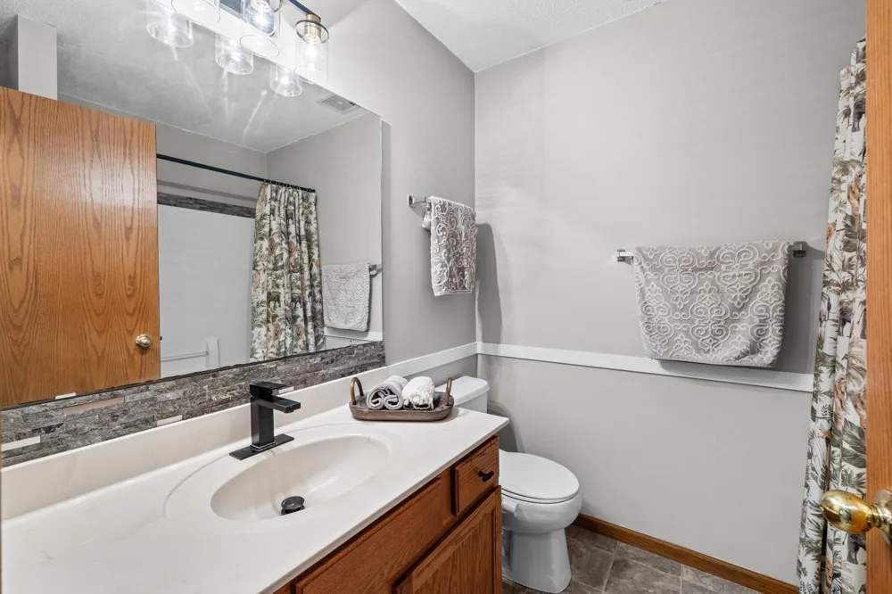 9220 Merrimac Lane Maple Grove, MN 55311