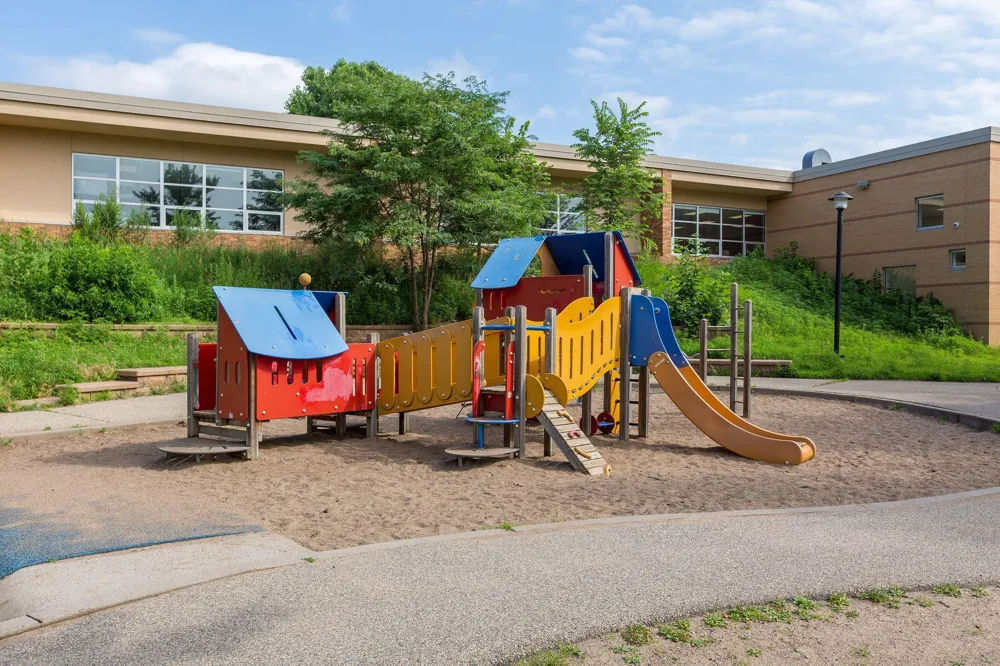 2911 W 54th Street Minneapolis, MN 55410