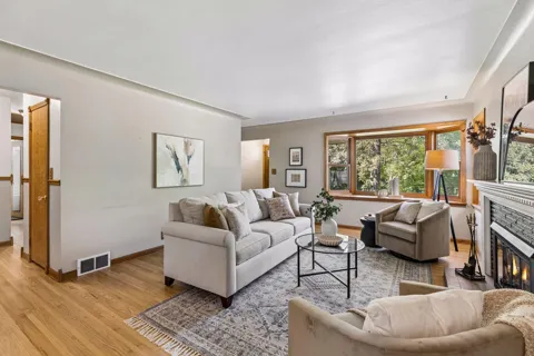 2911 W 54th Street