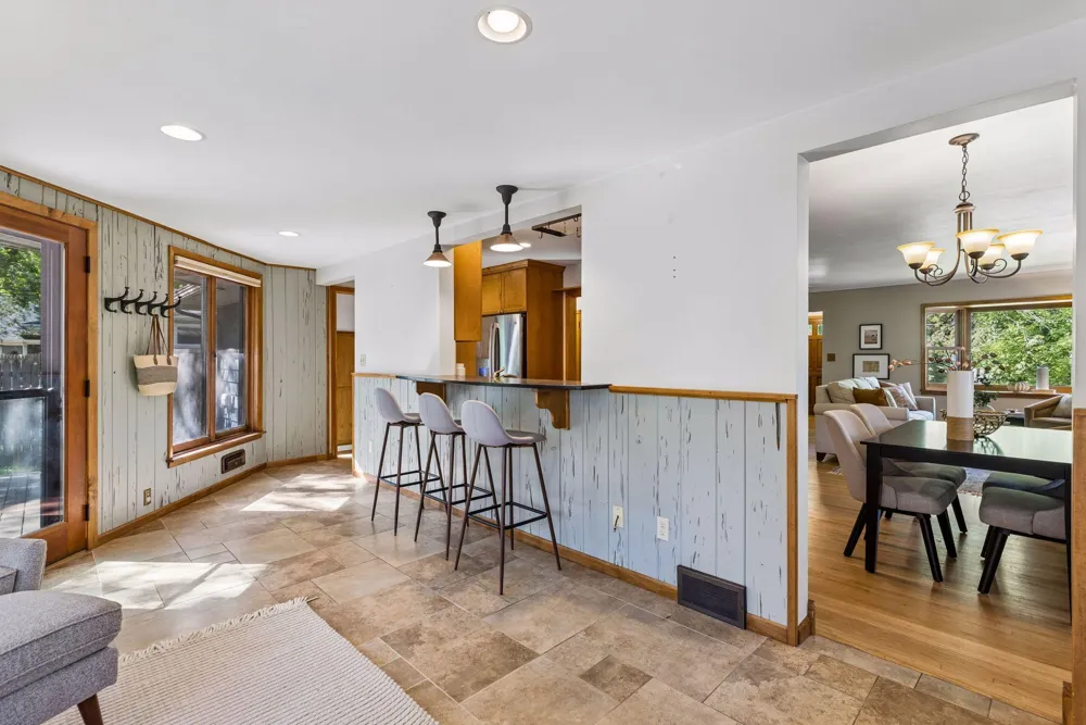 2911 W 54th Street Minneapolis, MN 55410