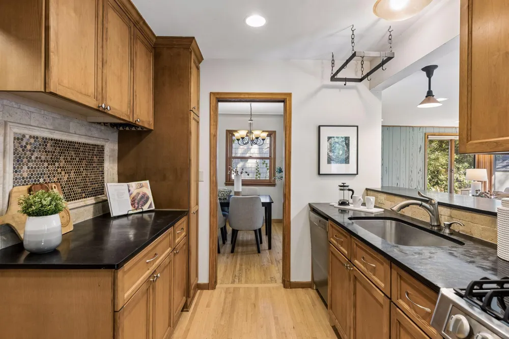 2911 W 54th Street Minneapolis, MN 55410