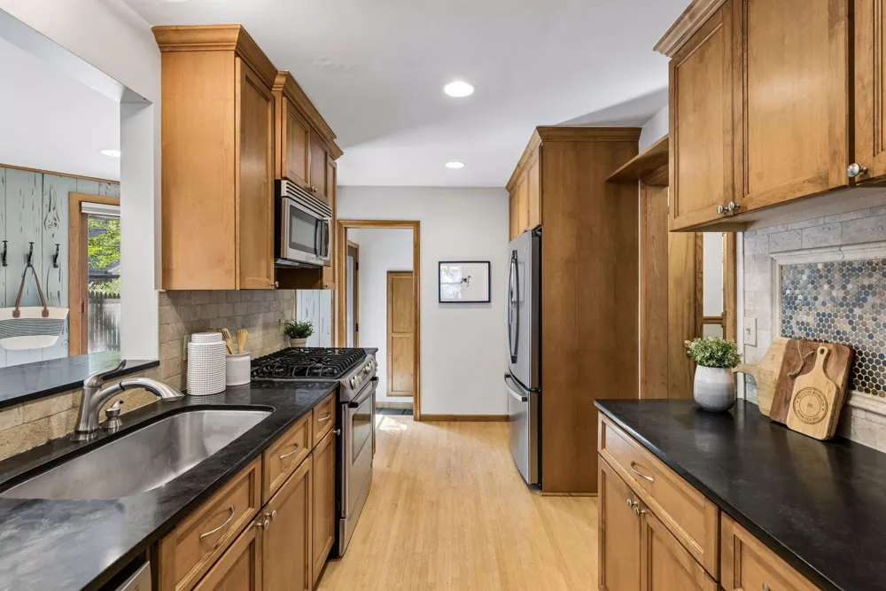 2911 W 54th Street Minneapolis, MN 55410