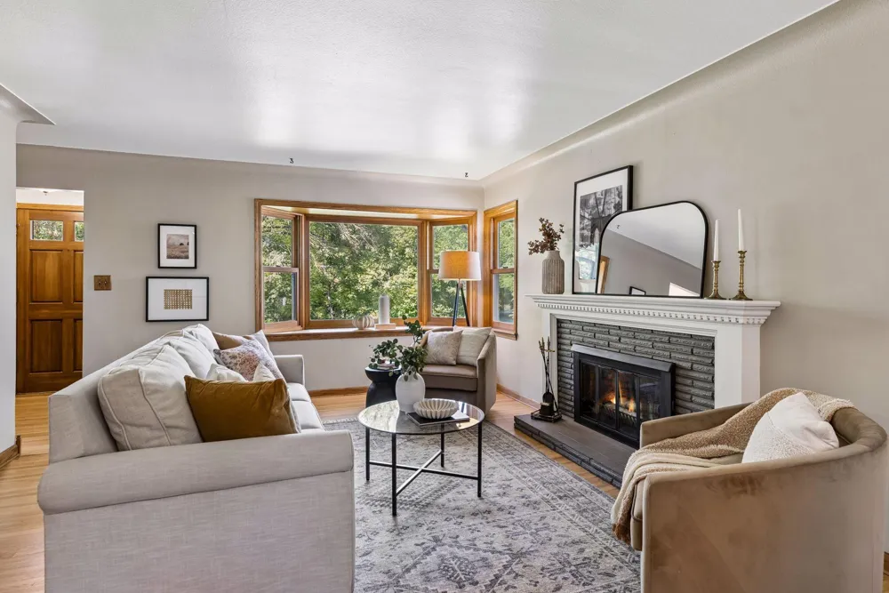 2911 W 54th Street Minneapolis, MN 55410