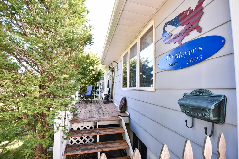 1630 11 AVENUE S Fargo, ND 58103