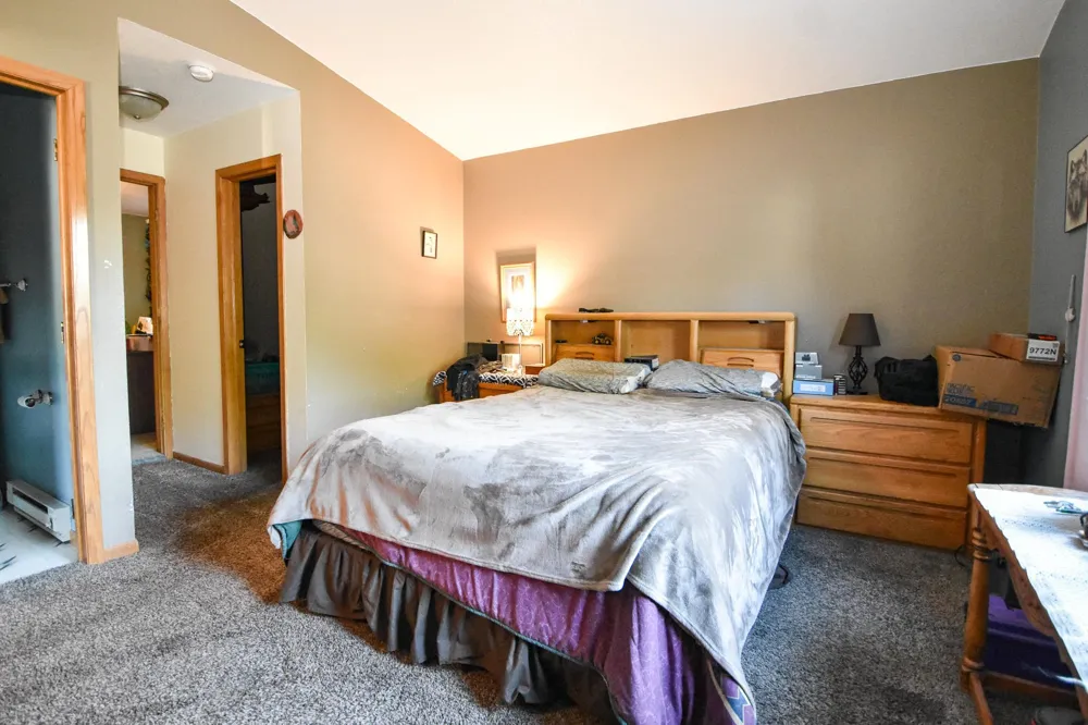1630 11 AVENUE S Fargo, ND 58103