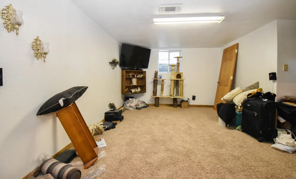 1630 11 AVENUE S Fargo, ND 58103