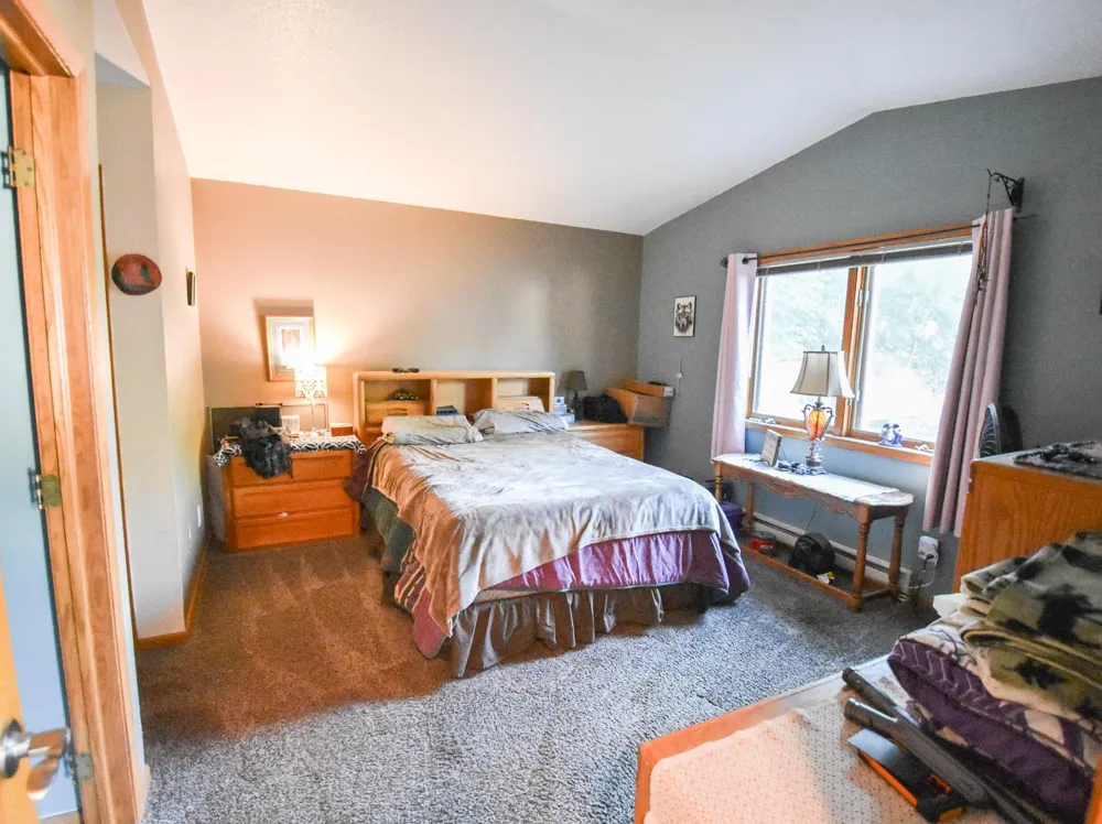 1630 11 AVENUE S Fargo, ND 58103