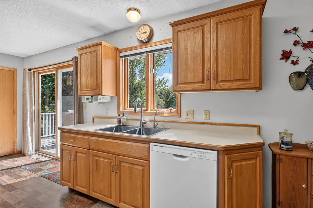 1108 Lochmist Lane NW Alexandria, MN 56308
