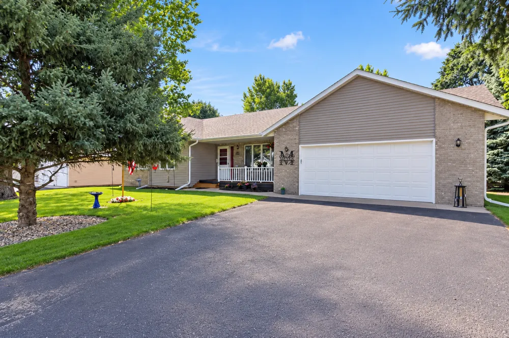 1108 Lochmist Lane NW Alexandria, MN 56308