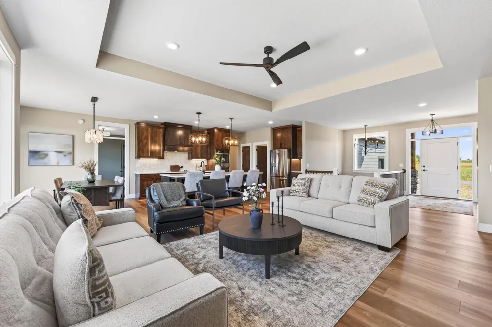 L7 B1 238th Avenue NW Zimmerman, MN 55398