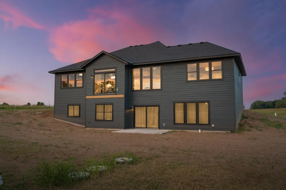 L7 B1 238th Avenue NW Zimmerman, MN 55398