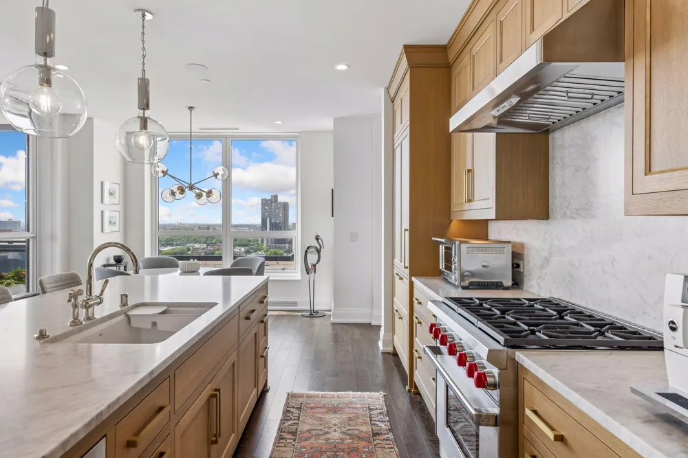 1111 W River Parkway #18D Minneapolis, MN 55415