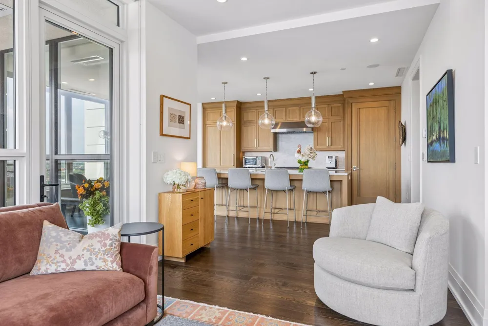 1111 W River Parkway #18D Minneapolis, MN 55415