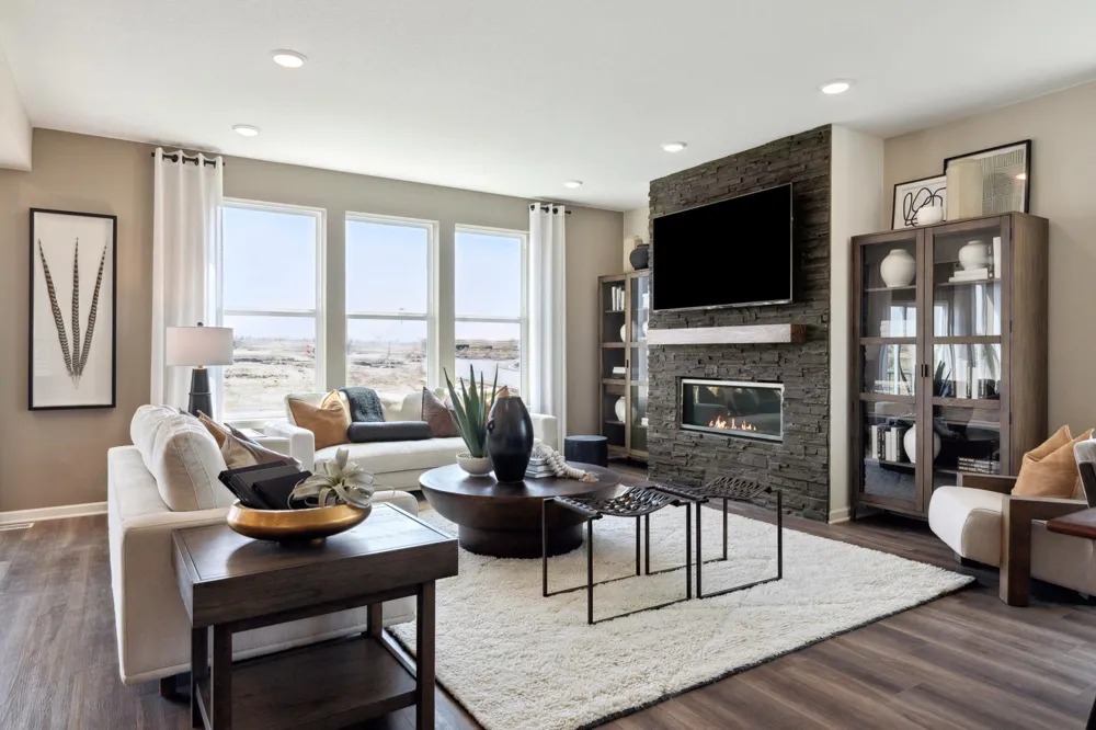 1586 Norbert Lane Shakopee, MN 55379