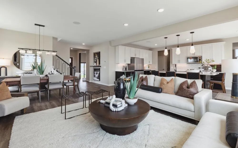 1586 Norbert Lane Shakopee, MN 55379