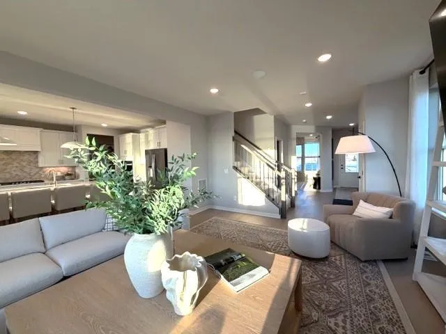 1583 Lund Way Shakopee, MN 55379