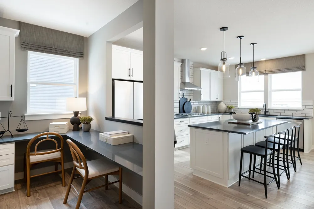 1566 Lund Way Shakopee, MN 55379