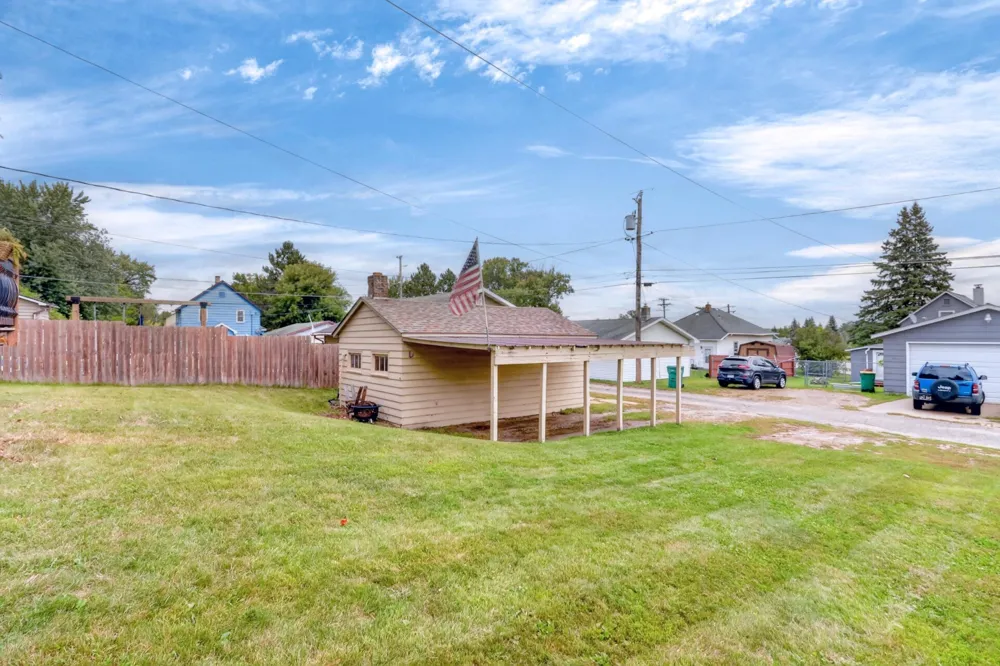 204 Dudley Avenue Coleraine, MN 55722