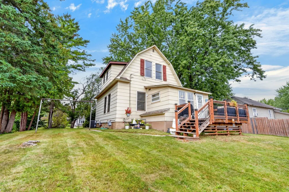 204 Dudley Avenue Coleraine, MN 55722