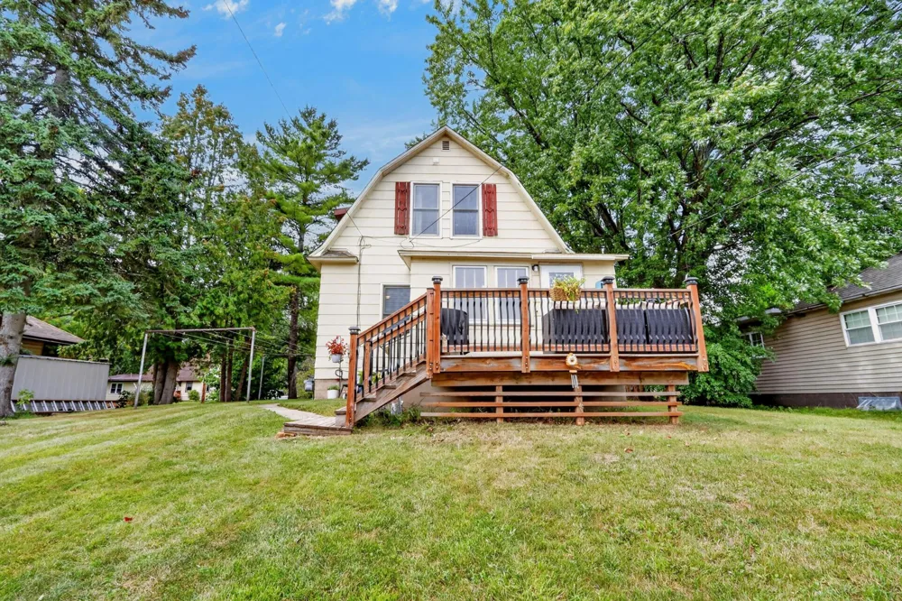 204 Dudley Avenue Coleraine, MN 55722