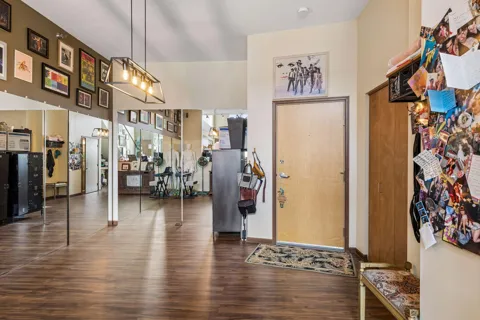 2650 University Avenue W #205