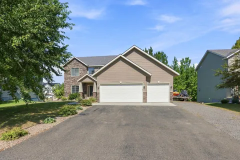 6657 E Oak Drive