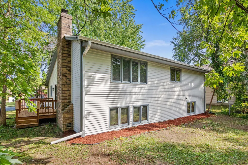 7855 Polaris Lane Maple Grove, MN 55311