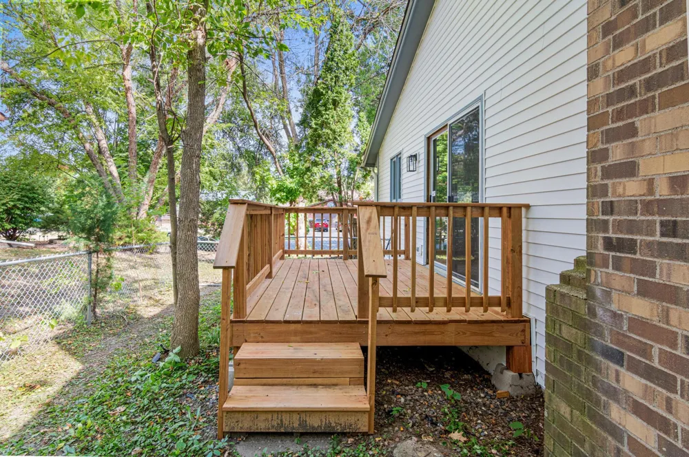7855 Polaris Lane Maple Grove, MN 55311