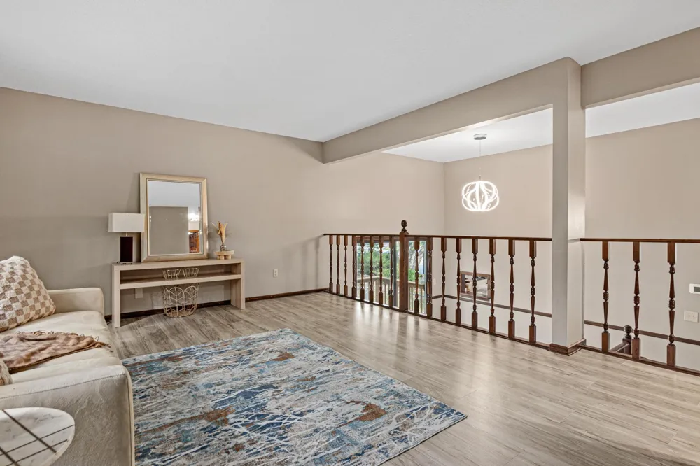 7855 Polaris Lane Maple Grove, MN 55311