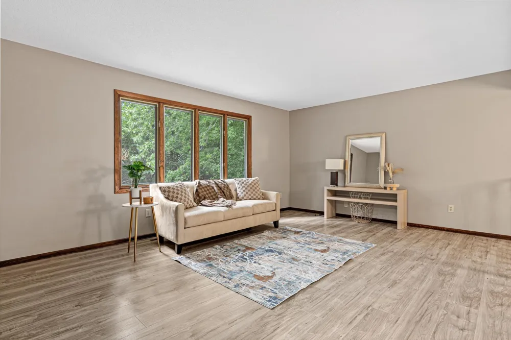 7855 Polaris Lane Maple Grove, MN 55311
