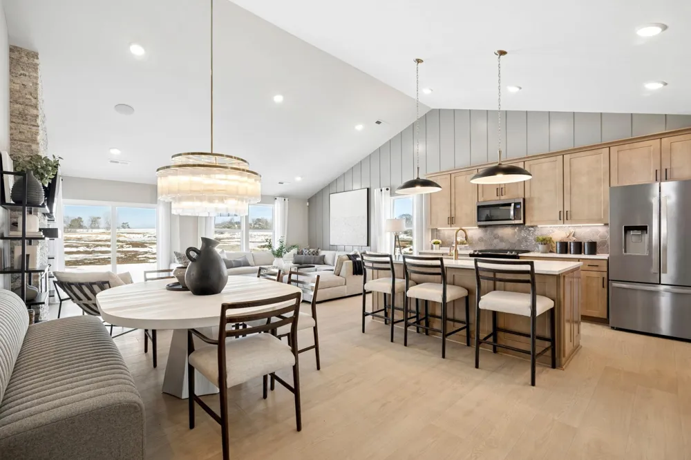 1628 Lund Way Road Shakopee, MN 55379