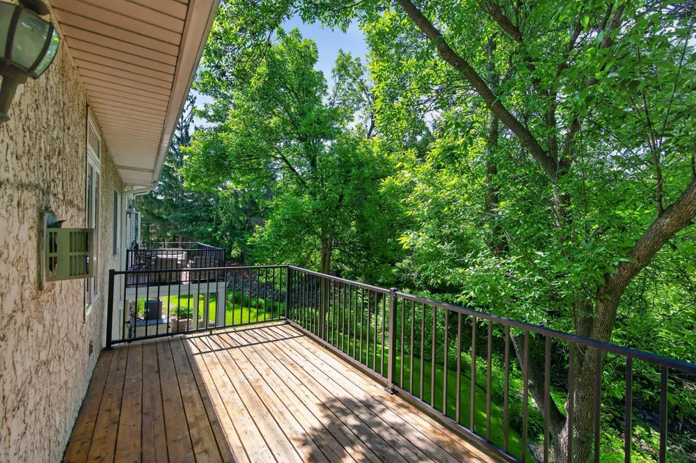 370 Mendota Road W West Saint Paul, MN 55118