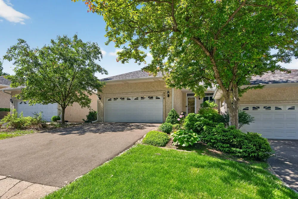 370 Mendota Road W West Saint Paul, MN 55118