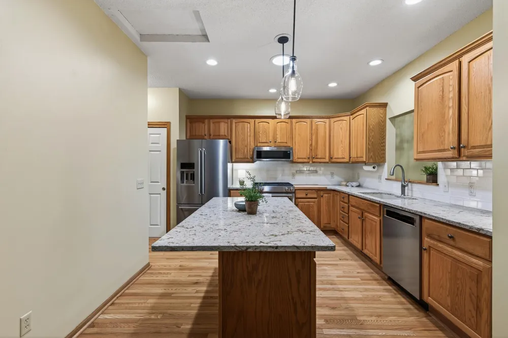 370 Mendota Road W West Saint Paul, MN 55118