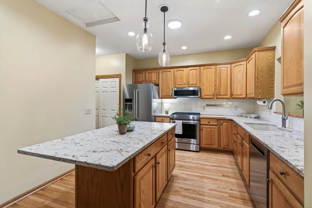 370 Mendota Road W West Saint Paul, MN 55118
