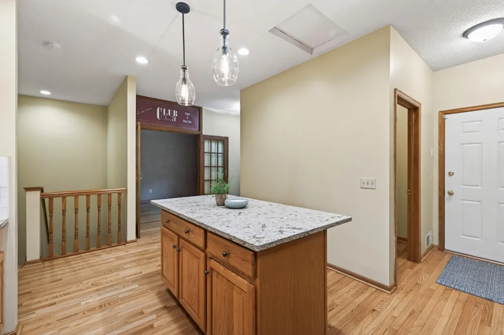 370 Mendota Road W West Saint Paul, MN 55118