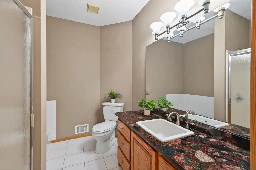 370 Mendota Road W West Saint Paul, MN 55118