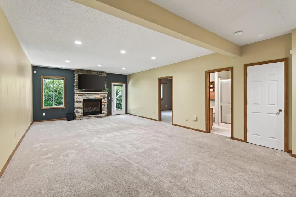 370 Mendota Road W West Saint Paul, MN 55118