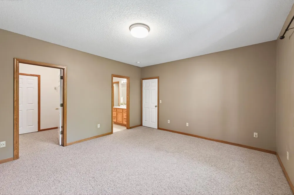 370 Mendota Road W West Saint Paul, MN 55118
