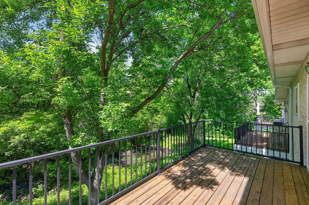 370 Mendota Road W West Saint Paul, MN 55118