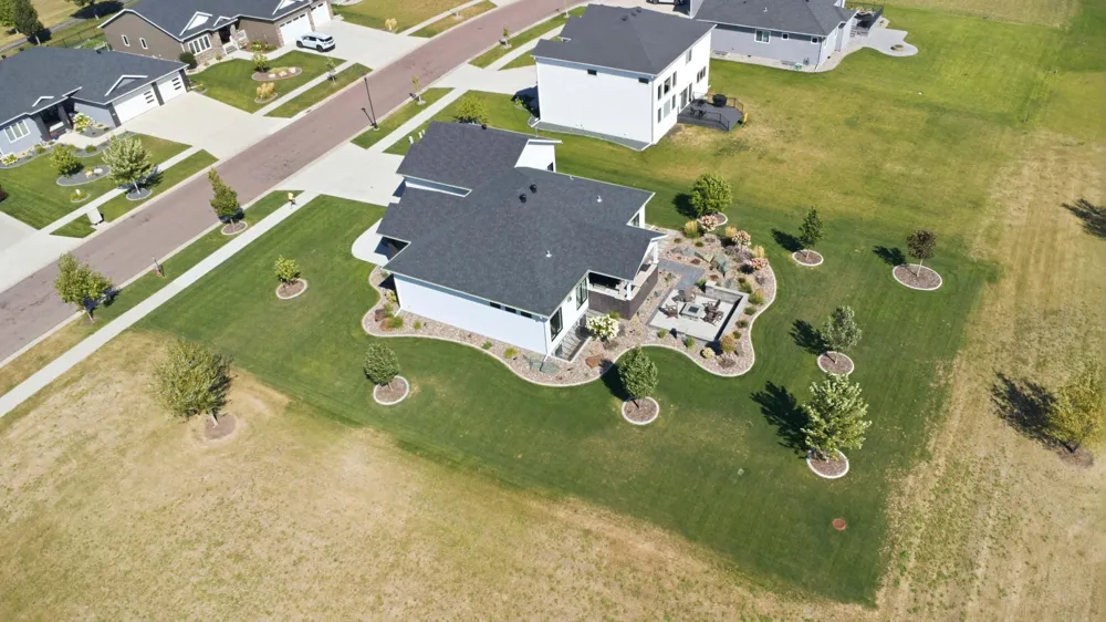 3282 47th Avenue S Fargo, ND 58104