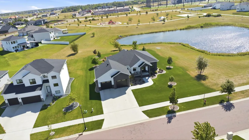 3282 47th Avenue S Fargo, ND 58104