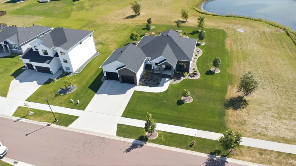 3282 47th Avenue S Fargo, ND 58104