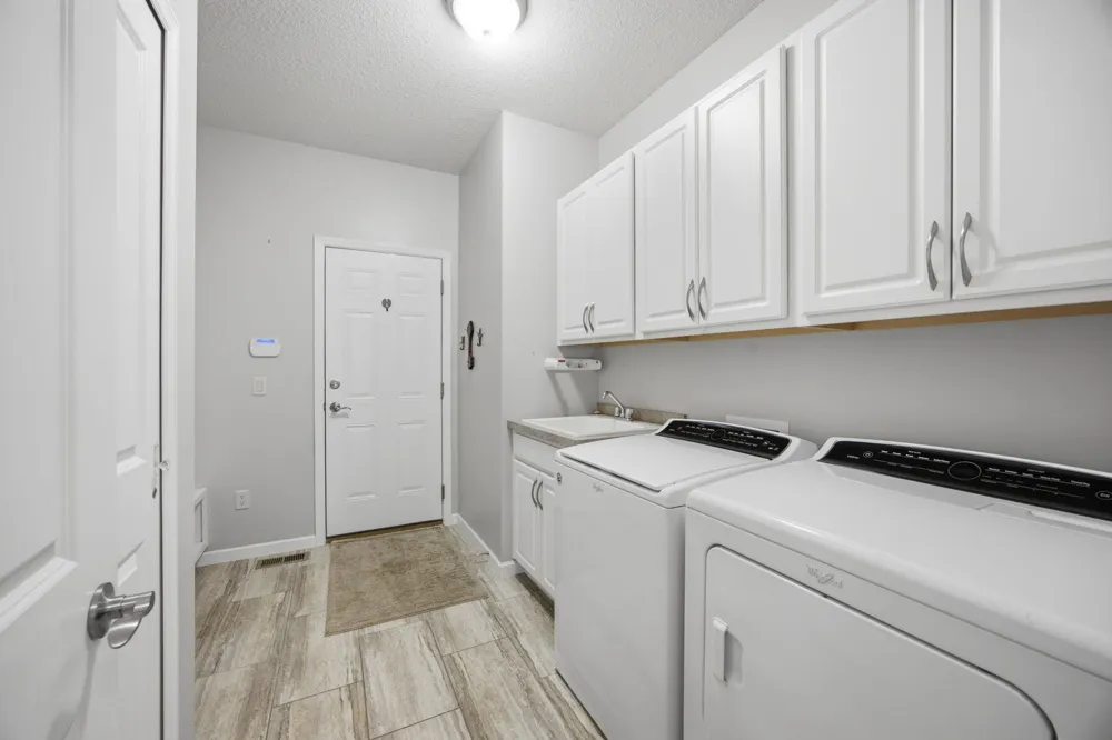 8270 Arrowwood Lane Maple Grove, MN 55369