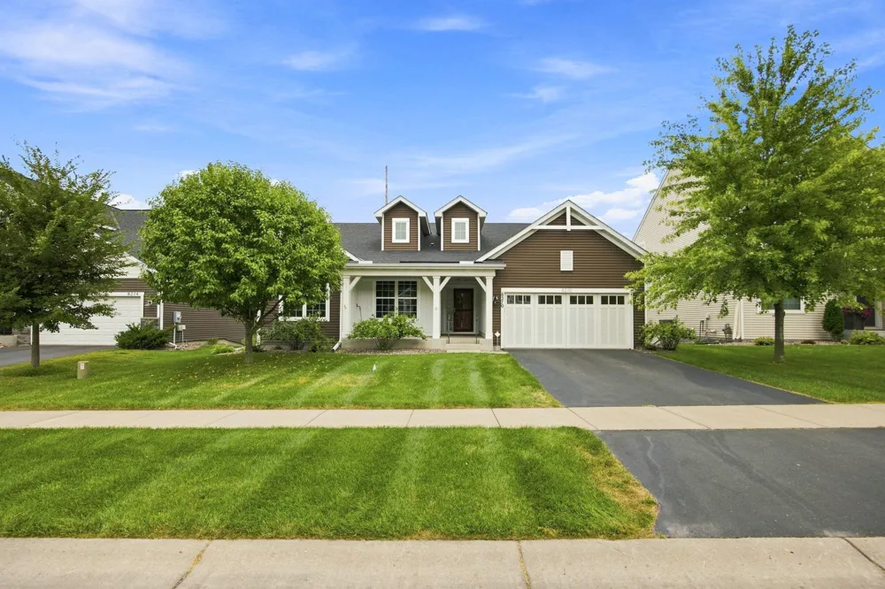 8270 Arrowwood Lane Maple Grove, MN 55369