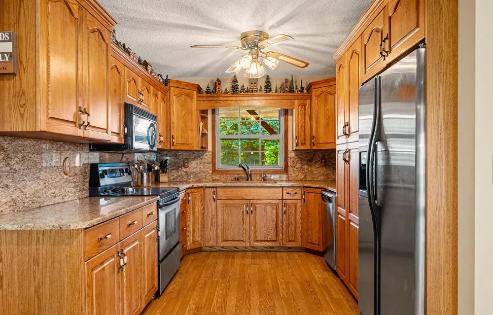 3235 Lake Andrew Road SW Alexandria, MN 56308