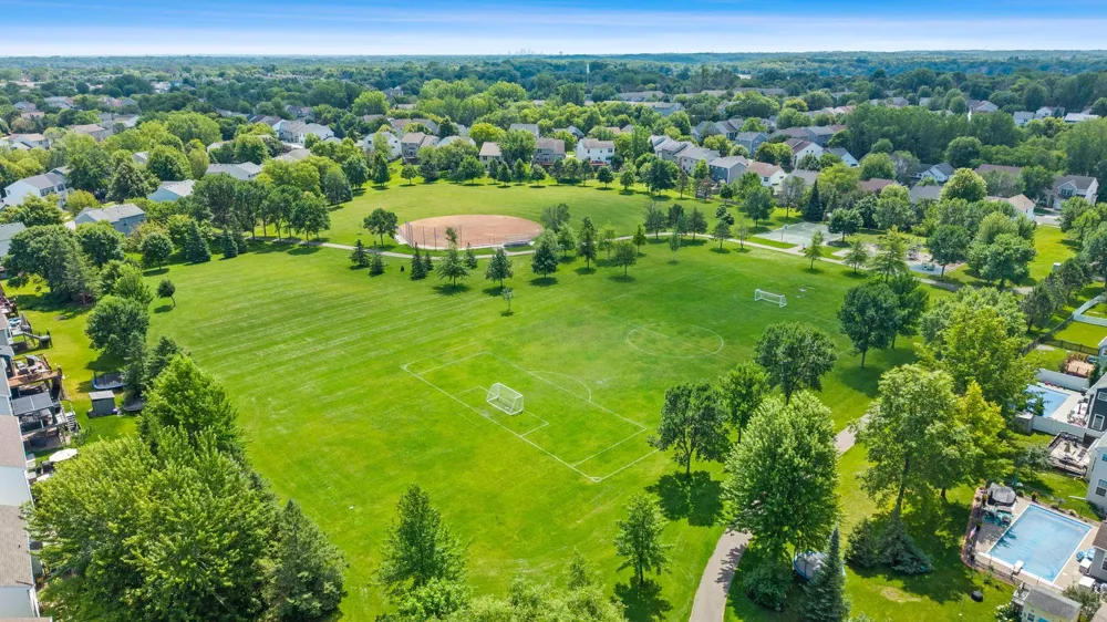 9050 Merrimac Lane Maple Grove, MN 55311