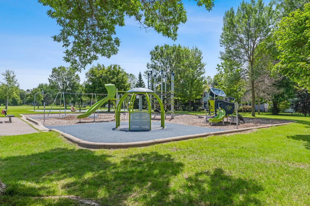 9050 Merrimac Lane Maple Grove, MN 55311